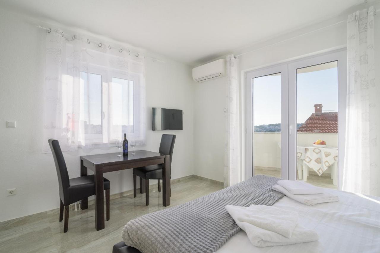 Villa Andelo Trogir Exteriör bild